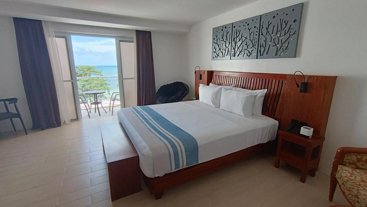 Aira Boracay Hotel Boracay Island Exterior photo